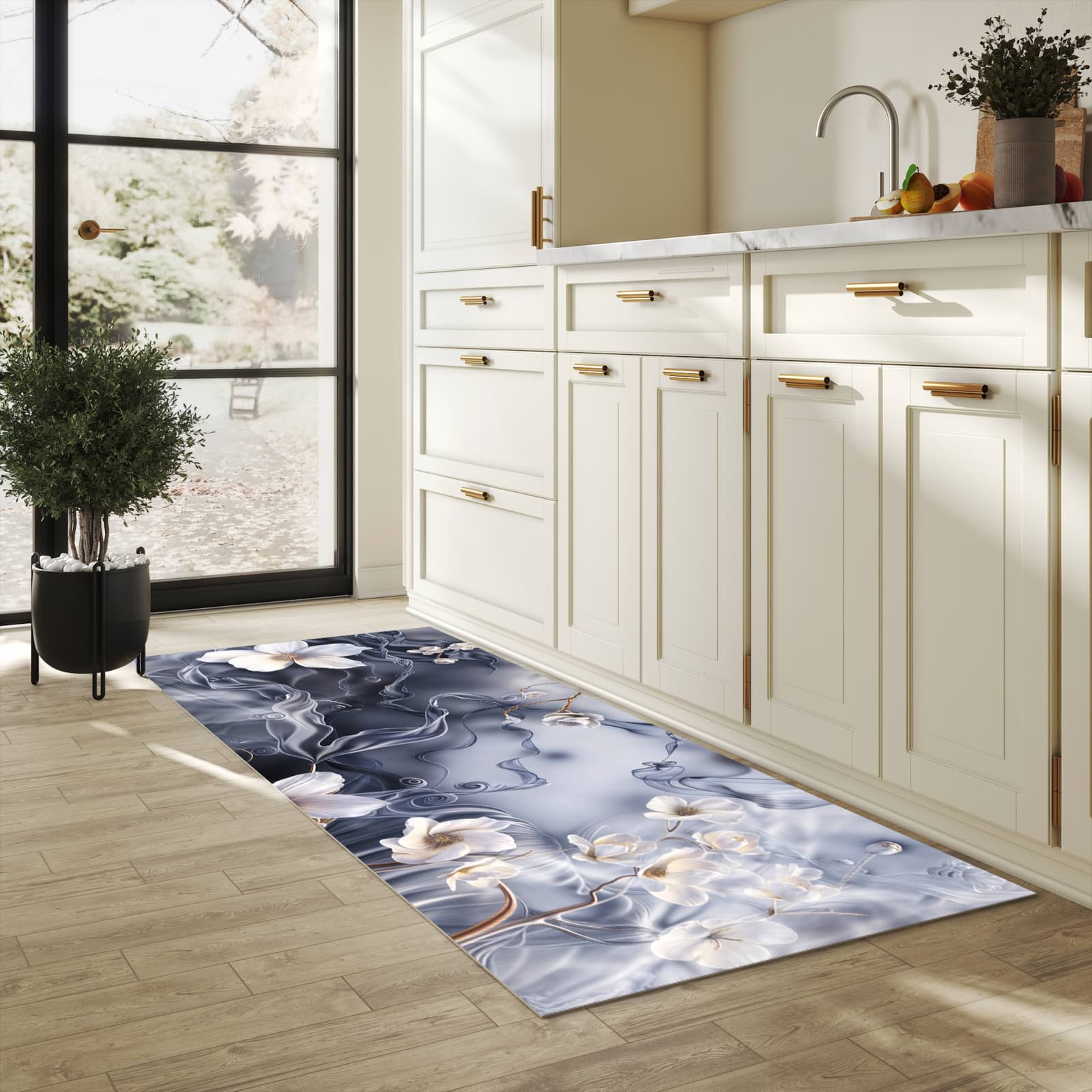 Langlebiger Küchenteppich mit Motiv Blumenwellen On Silk in heller Küche