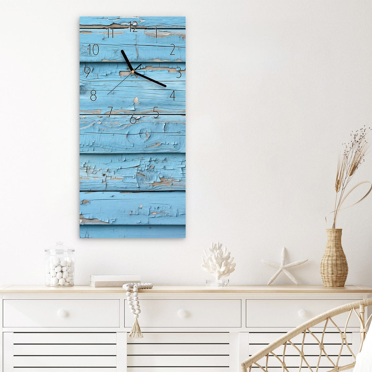 Wanduhr Blaues Vintage-Holz aus Glas – Hochformat 30 × 60 cm – Himmelblaue Planken mit abgeplatzter Farbe