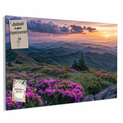 Metall Magnettafel mit dem Motiv Blüten vor Bergketten