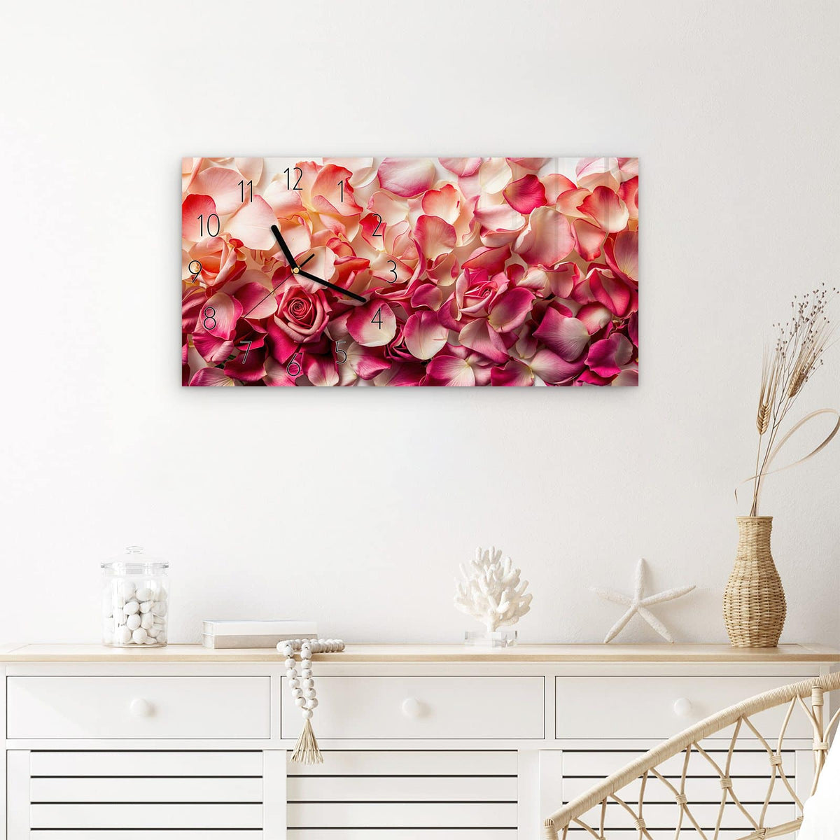 Wanduhr Rosenblätter Farbenspiel aus Glas – Querformat 60 × 30 cm – Dicht gelegte Rosenblätter in Pink