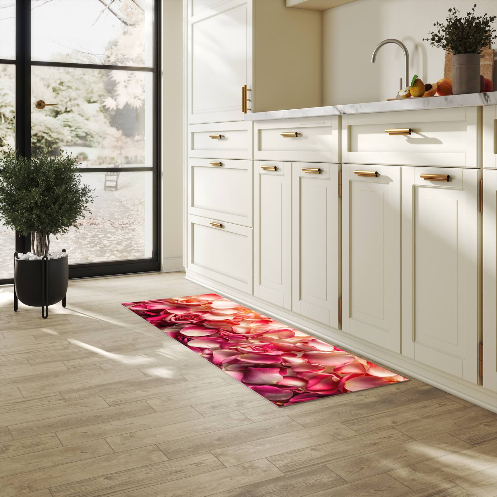 Langlebiger Bodenläufer mit Motiv Rosenblätterbuntes Spiel in heller Küche