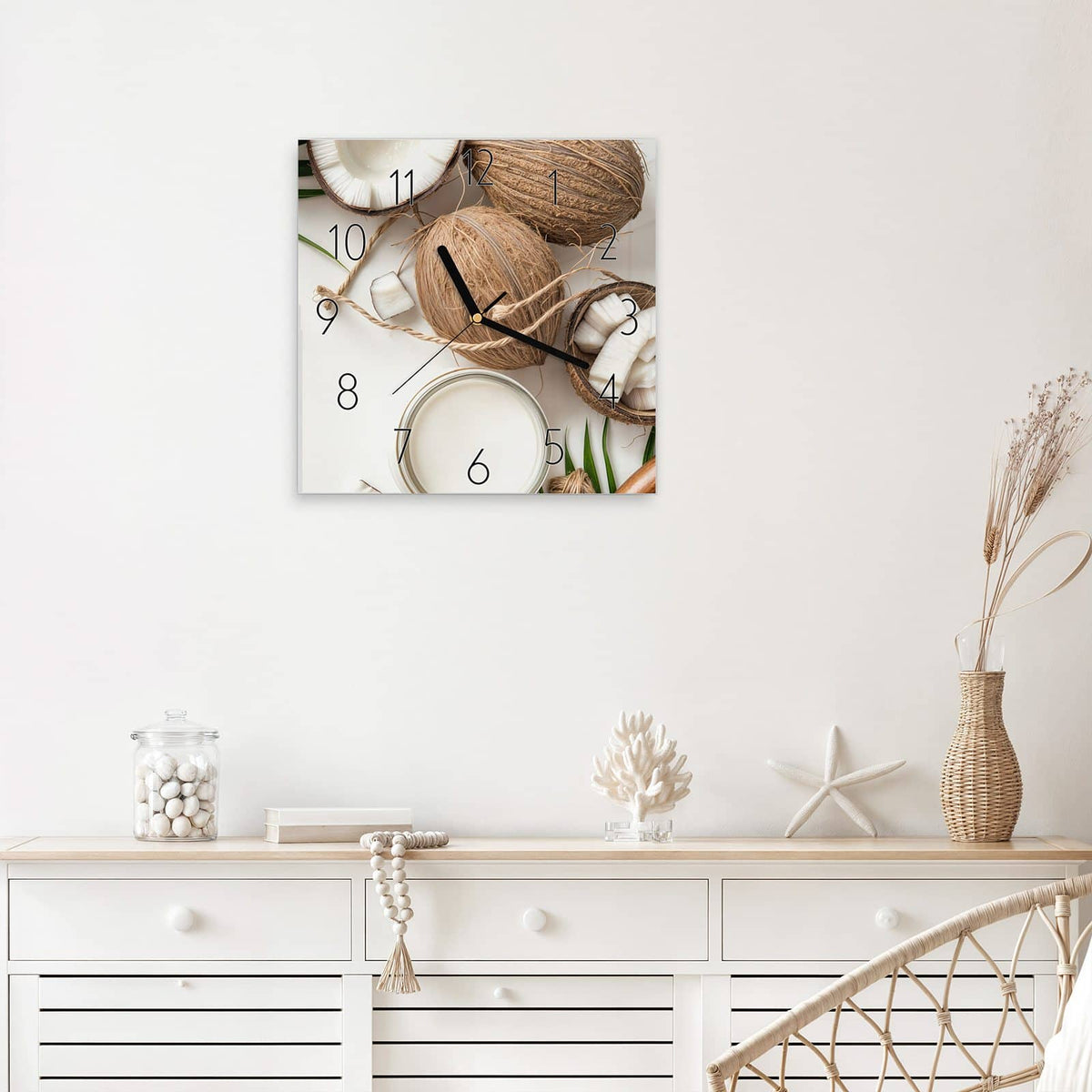 Wanduhr Kokosnüsse und Blätter aus Glas – Quadratisch 30 × 30 cm – Kokosnüsse zwischen Palmblättern