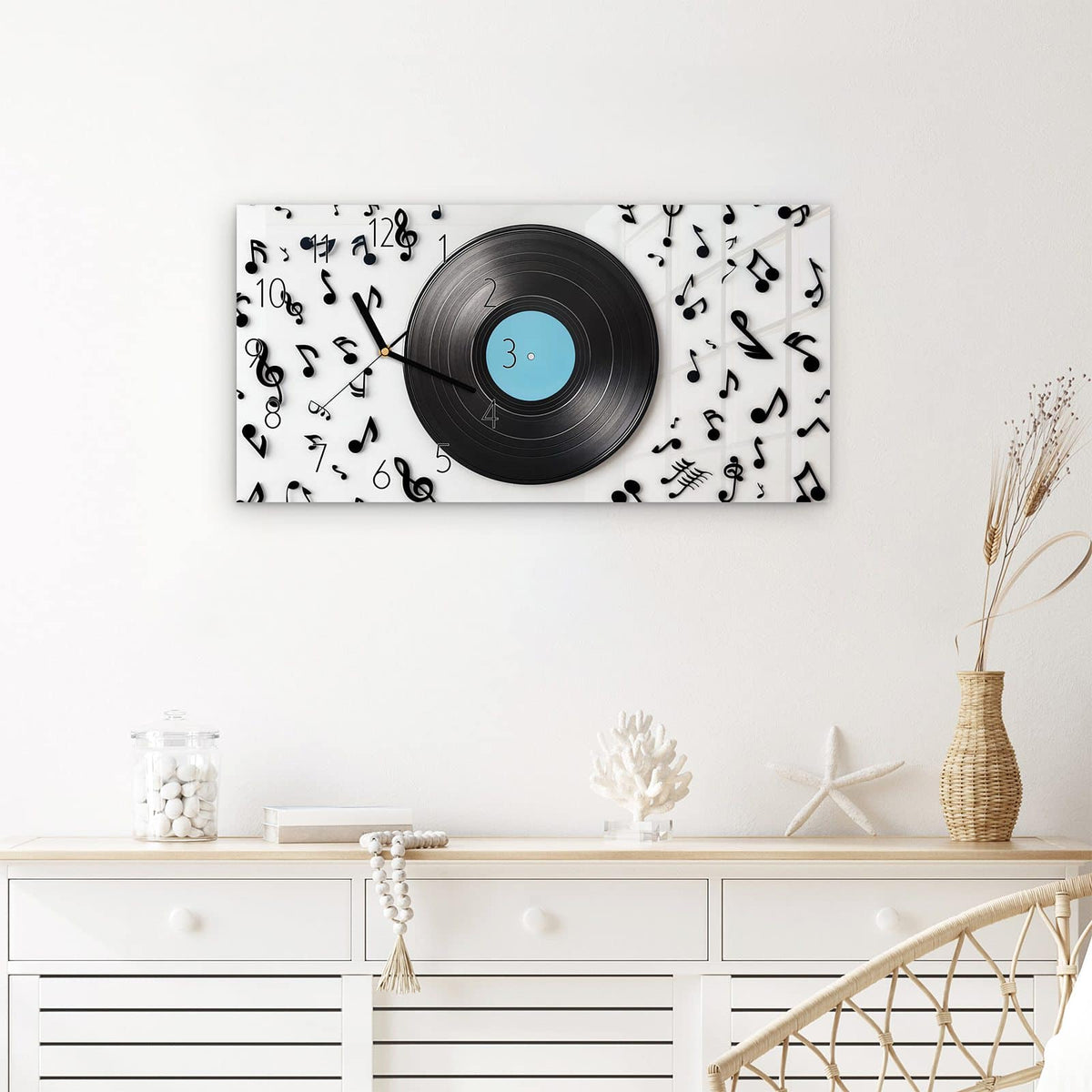 Wanduhr Schallplatte Musik aus Glas – Querformat 60 × 30 cm – Schallplatte umgeben von Musiknoten