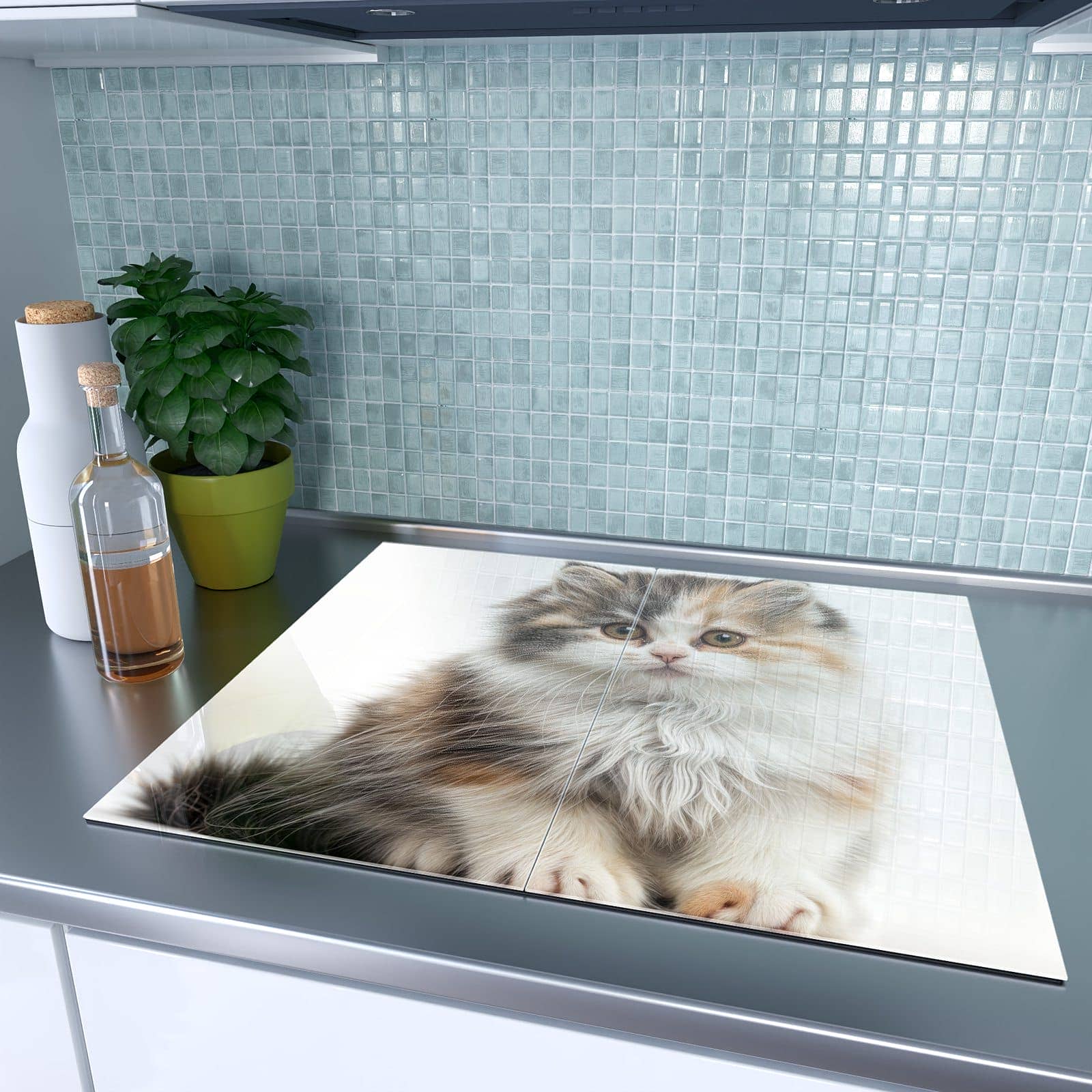 2-teilige Herdabdeckplatte aus Glas mit Flauschige Katze-Motiv auf dem Ceranfeld