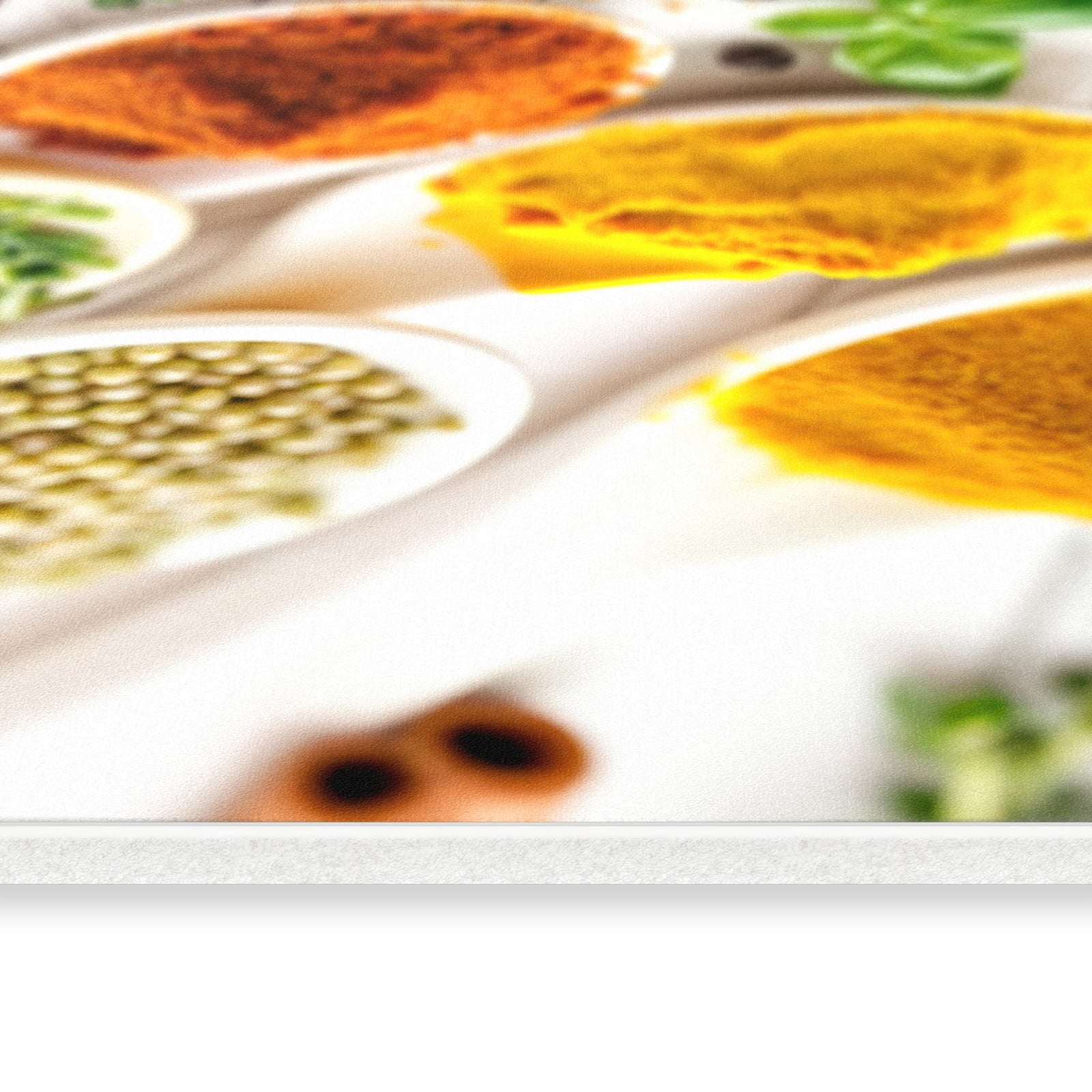 Formstabiler rutschfester Küchenläufer mit Motiv Gewürzvielfalt in seitlicher Ansicht