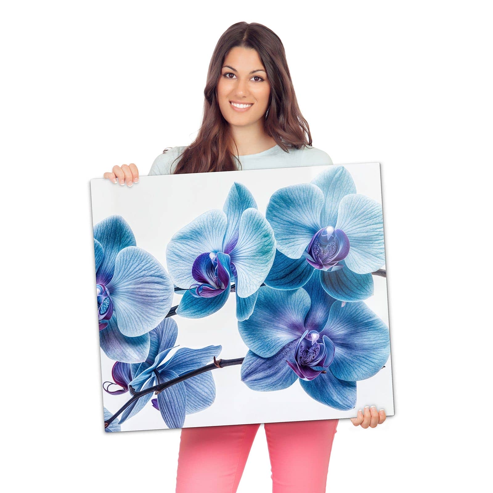 Herdabdeckplatte mit Blaue Orchideen Blüte-Motiv wird zur Größendarstellung gehalten