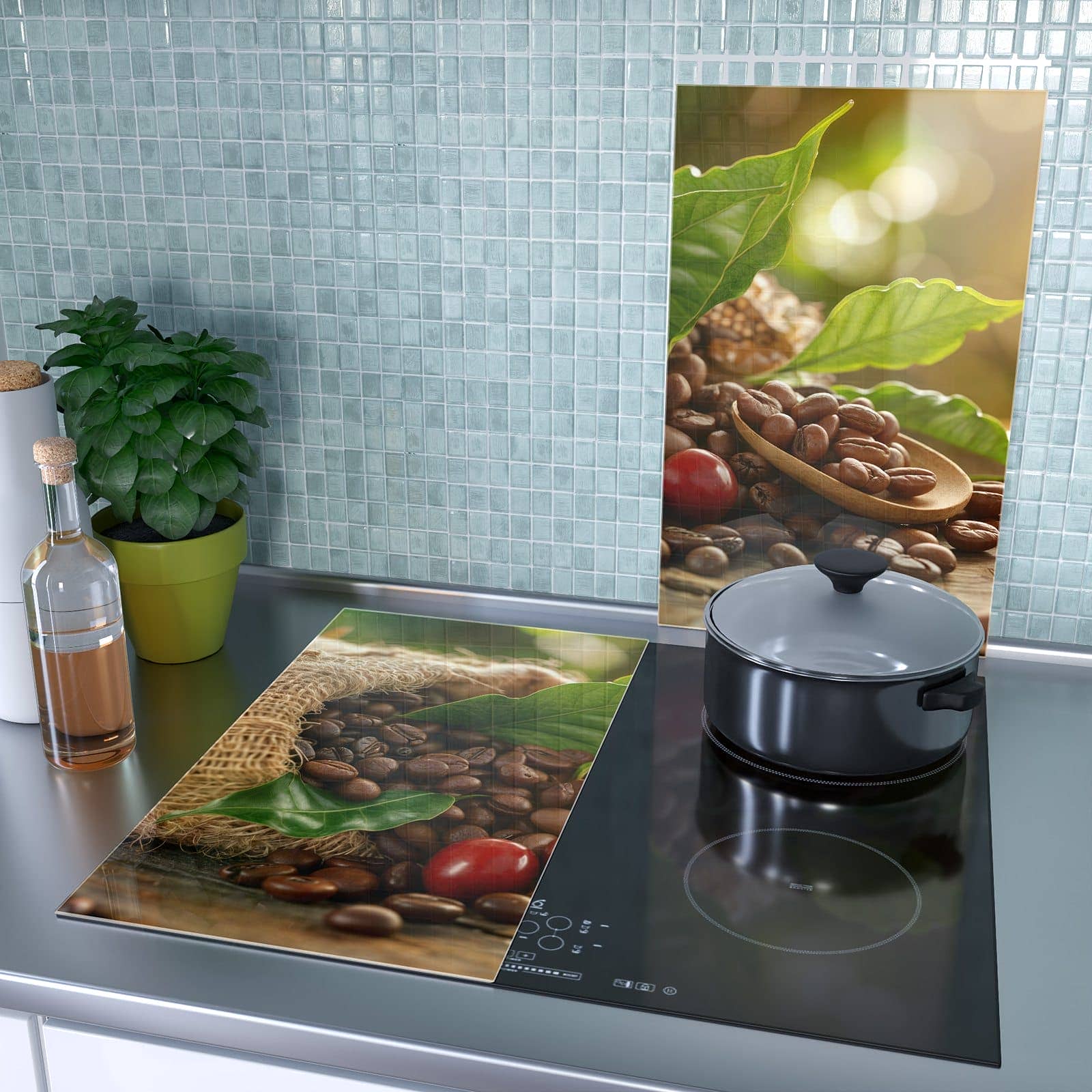2-teilige Herdabdeckplatten für Ceranfeld mit Kaffeebohnen-Motiv als Spritzschutz hinter dem Kochfeld