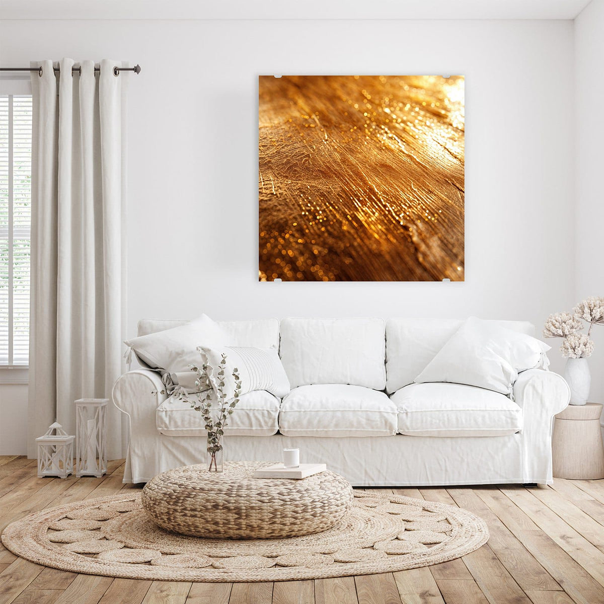 Glasbild Schimmerndes Gold an der Wand – Goldene Fläche mit feinen Streifen, Lichtreflexen und funkelnden Glanzpunkten