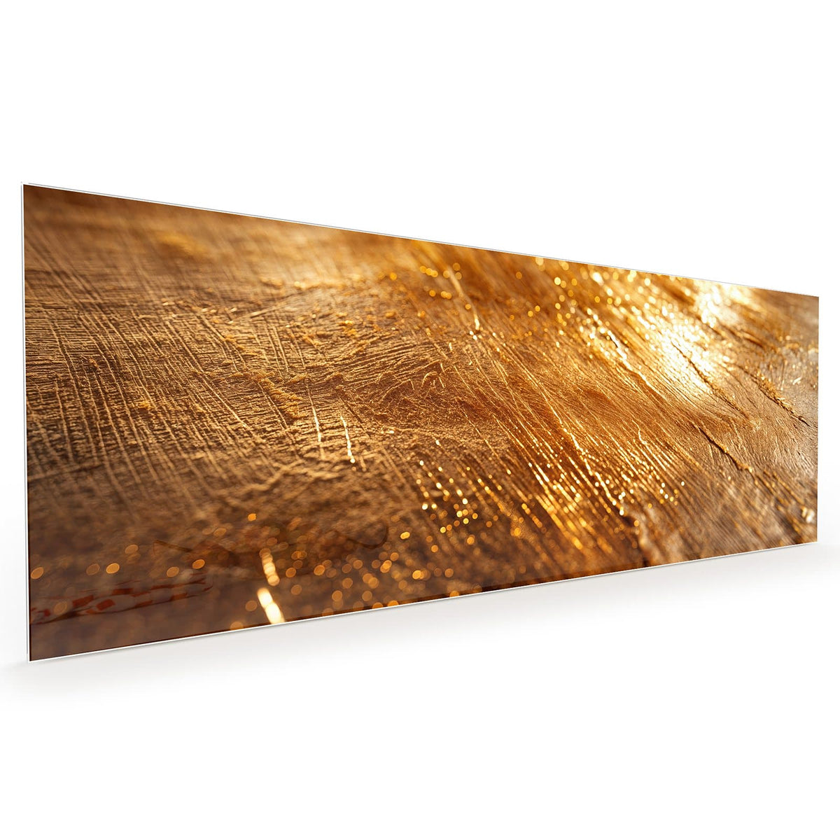 Küchenrückwand aus Glas im Hochformat mit Motiv Schimmerndes Gold: Goldene Fläche mit feinen Streifen, Lichtreflexen und funkelnden Glanzpunkten