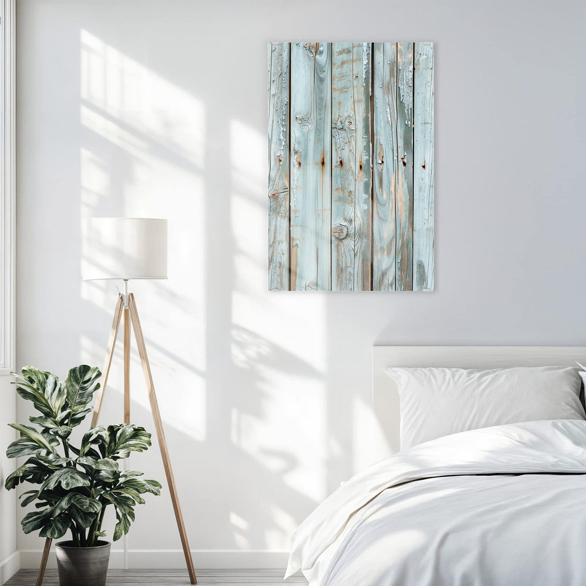 Glasbild Hellblaue Holzplanken an der Wand – Senkrechte, hellblau-mintfarbene Bretter mit abgeblätterter Farbe und Astlöchern