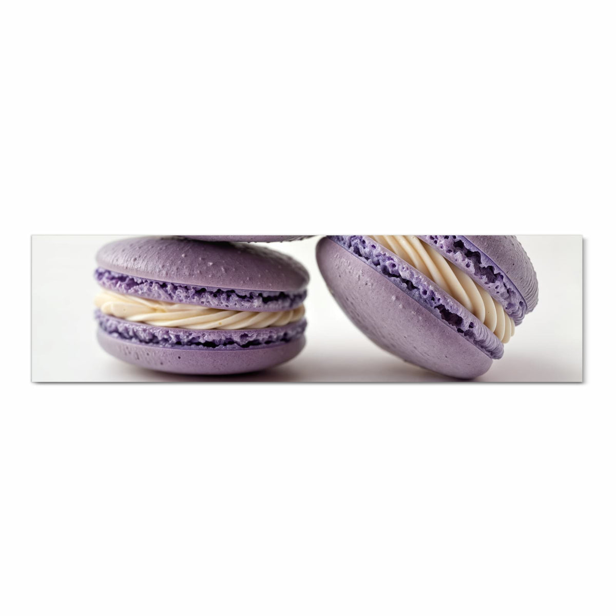 Bodenschonender rutschfester Küchenteppich mit Motiv Lila Macarons in Frontansicht