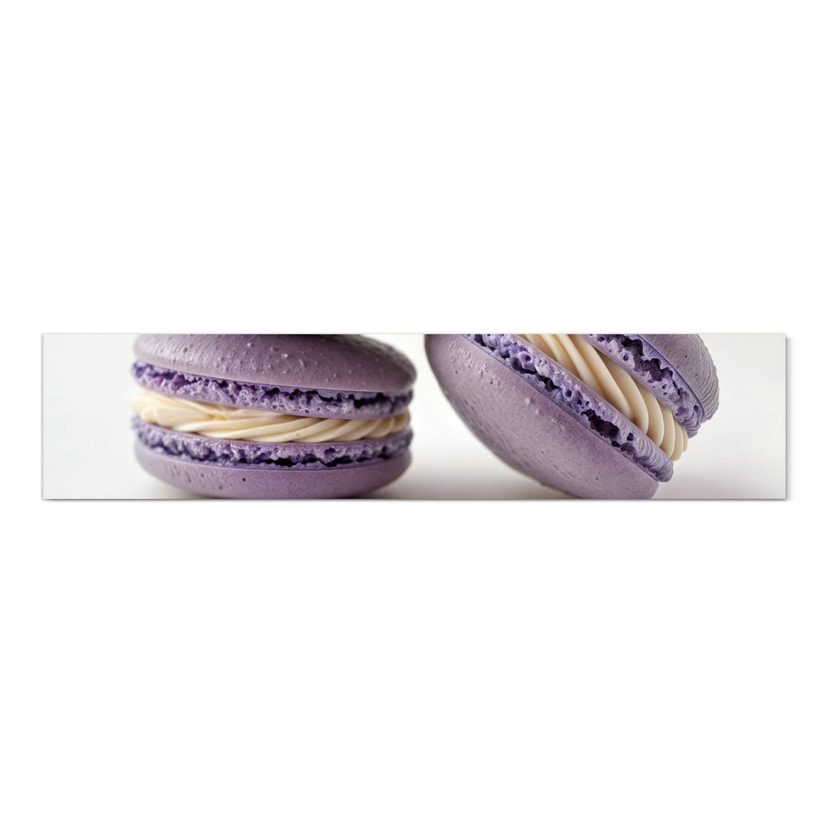 Langlebiger waschbarer Küchenläufer mit Motiv Lila Macarons in Frontansicht