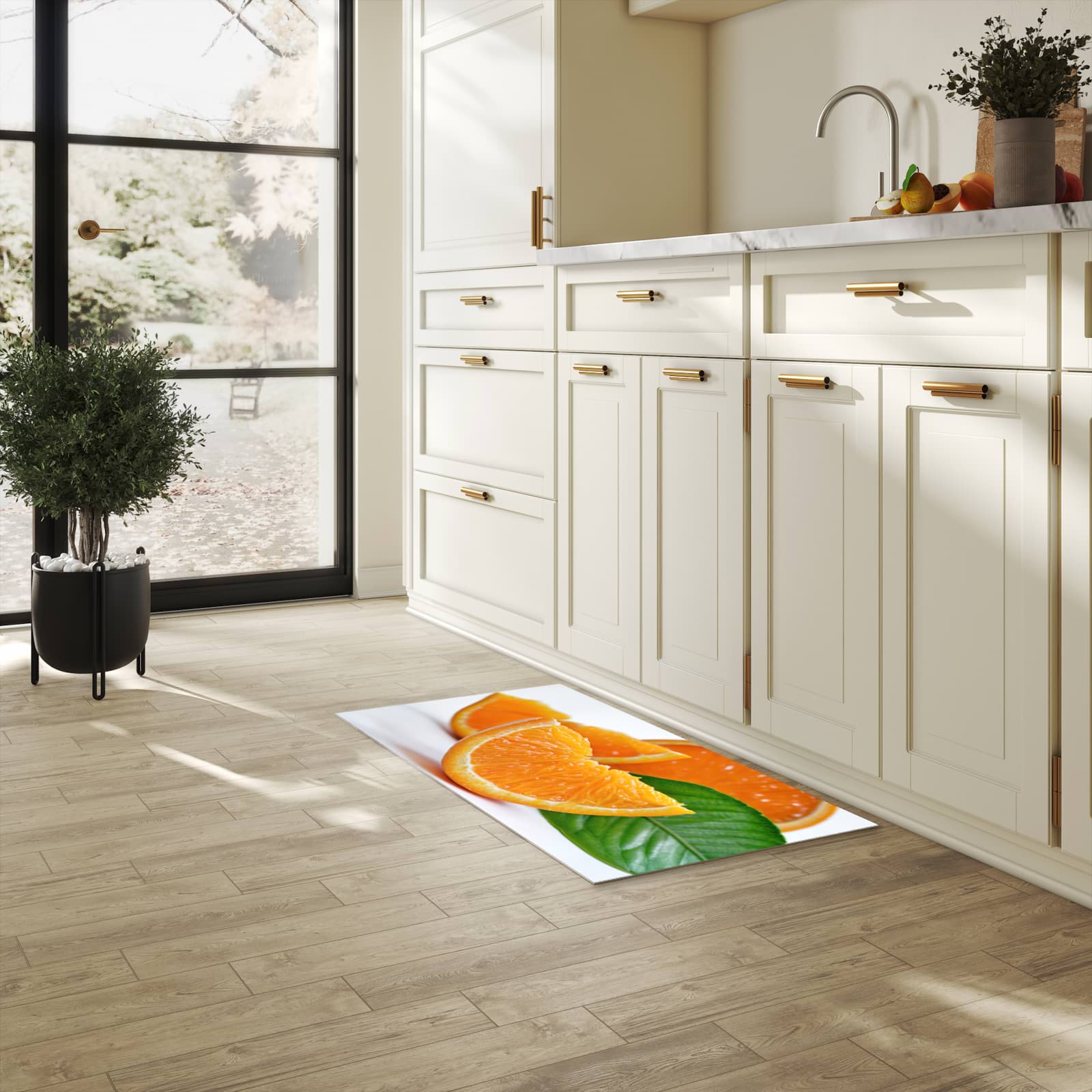 Bodenschonender Küchenteppich mit Motiv Orangenscheiben in heller Küche