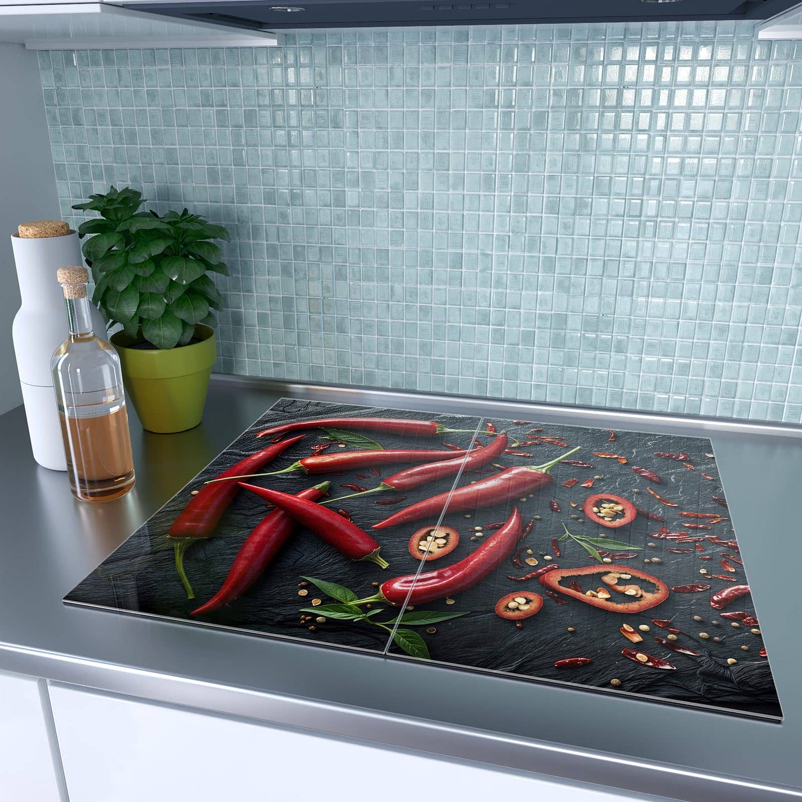 2-teilige Herdabdeckplatte aus Glas mit Rote Chili Schoten-Motiv auf dem Ceranfeld