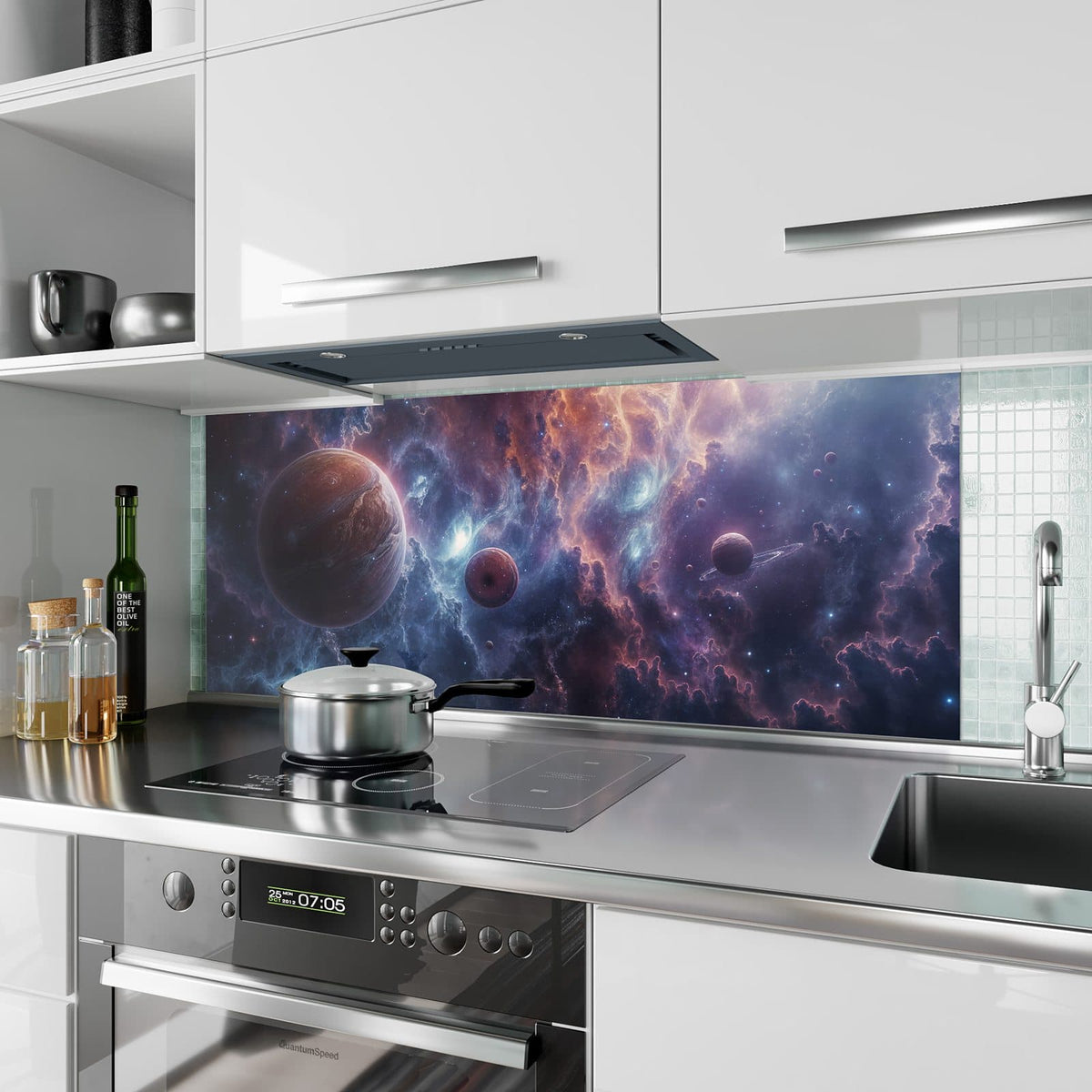 Küchenrückwand aus Glas Zwei Planeten im Nebel im Hochformat als Spritzschutz hinter dem Kochfeld, über dem Fliesenspiegel montiert