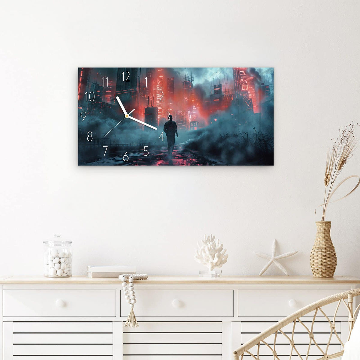 Wanduhr Neonstadt aus Glas – Querformat 60 × 30 cm – Wolkenkratzer im roten Neonlicht