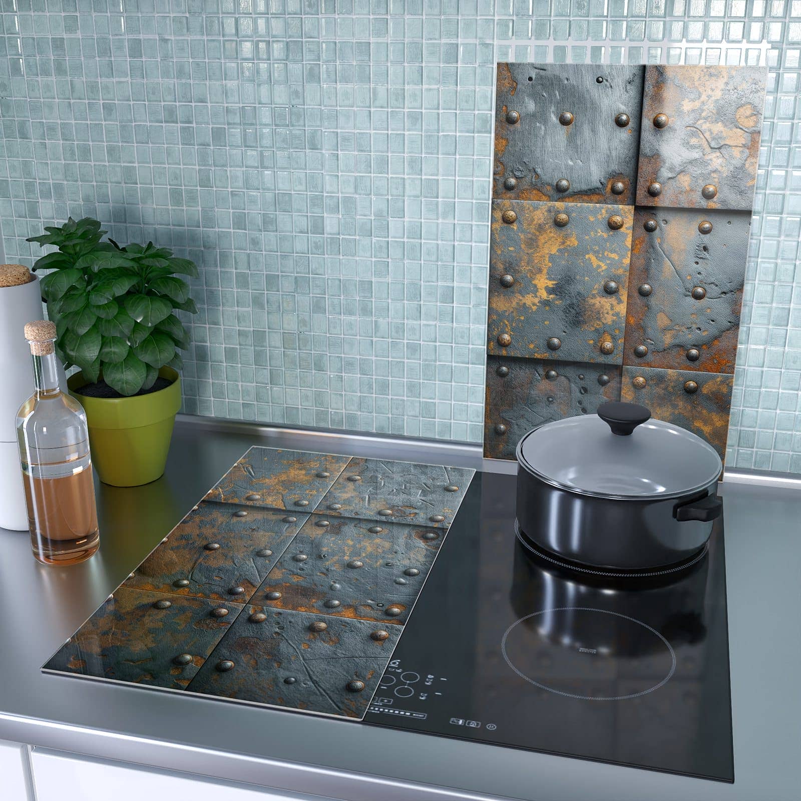 2-teilige Glasabdeckplatte für Ceranfeld mit Eisenplatten Vintage-Motiv als Spritzschutz hinter dem Kochfeld