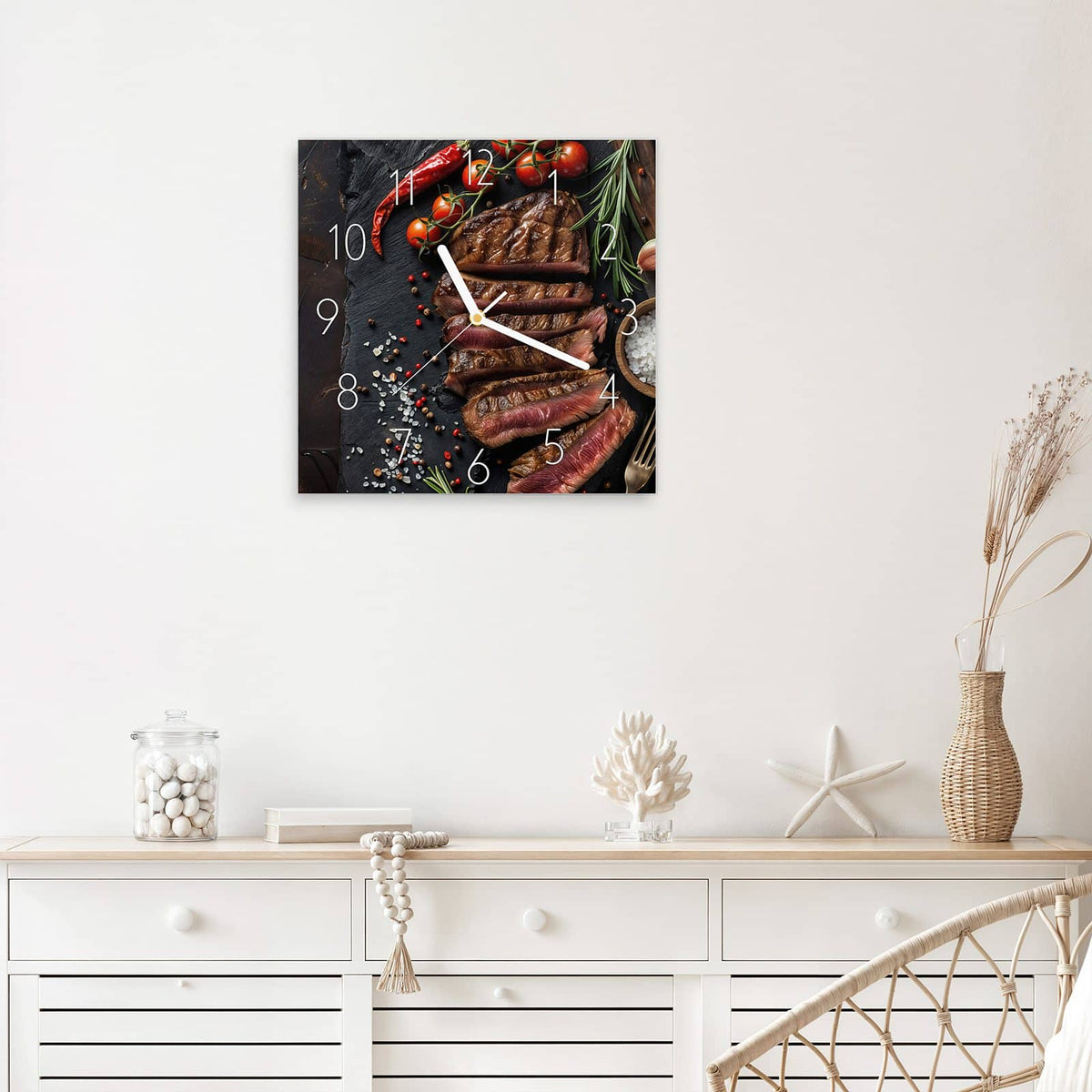 Wanduhr Steak auf Schiefer aus Glas – Quadratisch 30 × 30 cm – Steak in Scheiben auf Schiefer