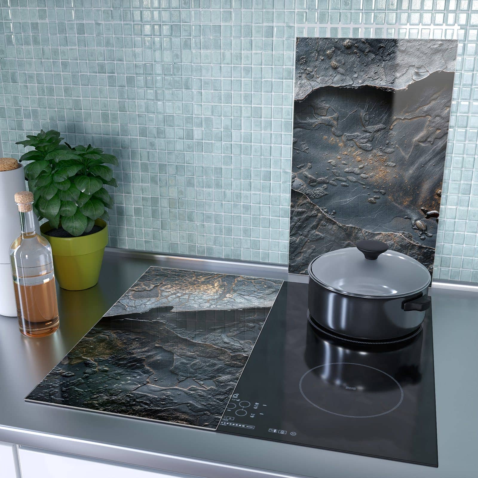 2-teilige Herdabdeckplatte mit Dunkle Bronzetextur-Motiv als Spritzschutz hinter dem Kochfeld