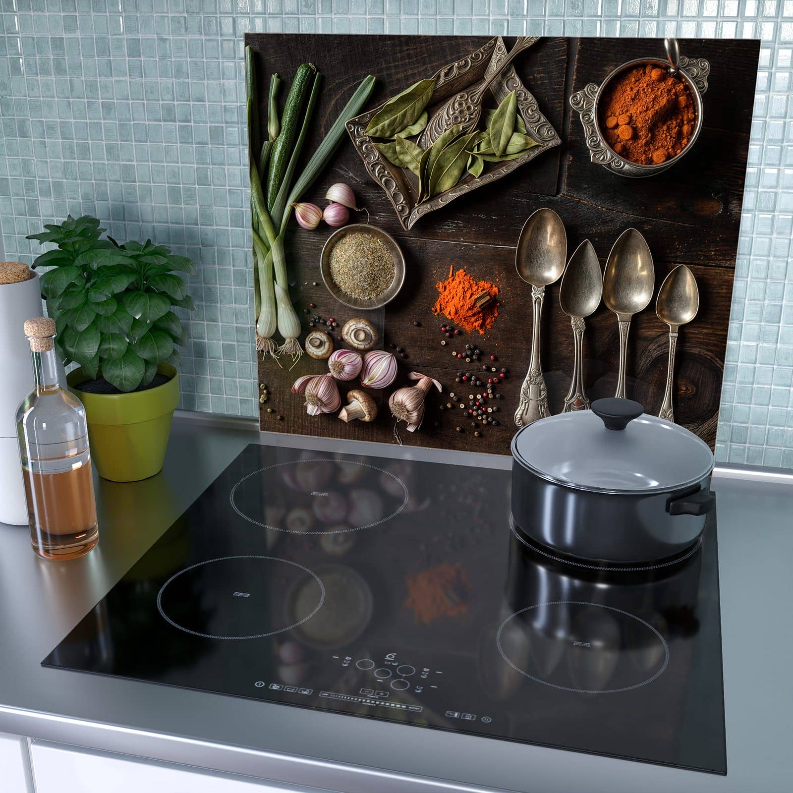 1-teilige Herdabdeckplatte mit Kochen Leidenschaft-Motiv als Spritzschutz hinter dem Kochfeld