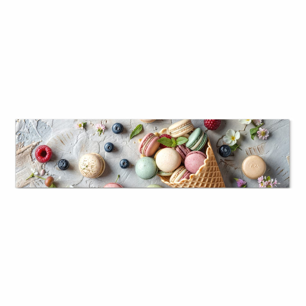 Bodenschonender moderner Küchenläufer mit Motiv Macarons im Sommer in Frontansicht