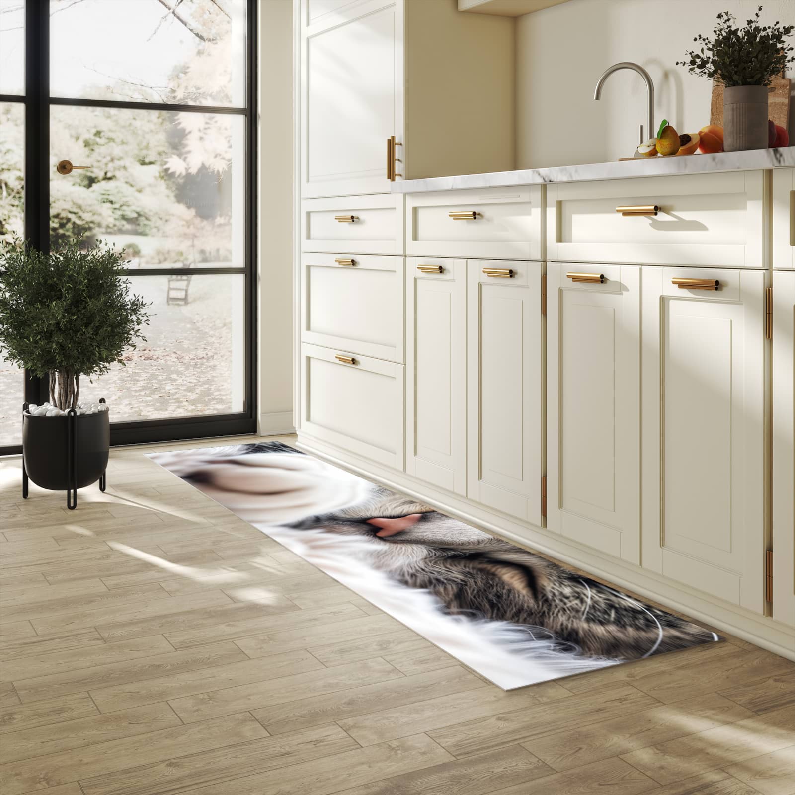 Abriebfester rutschfester Küchenläufer mit Motiv Schlafende Katze in heller Küche