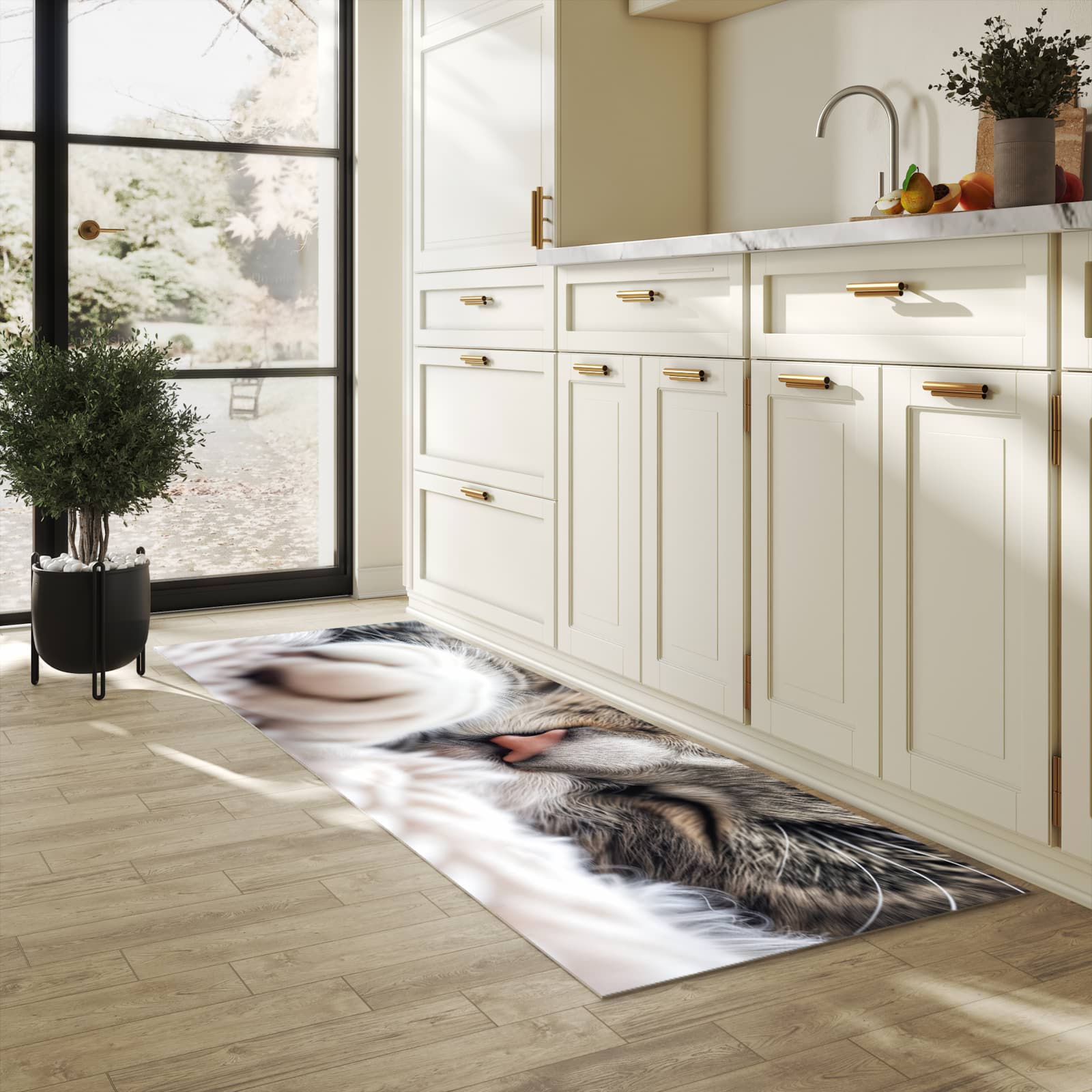Fleckenresistenter rutschfester Küchenläufer mit Motiv Schlafende Katze in heller Küche