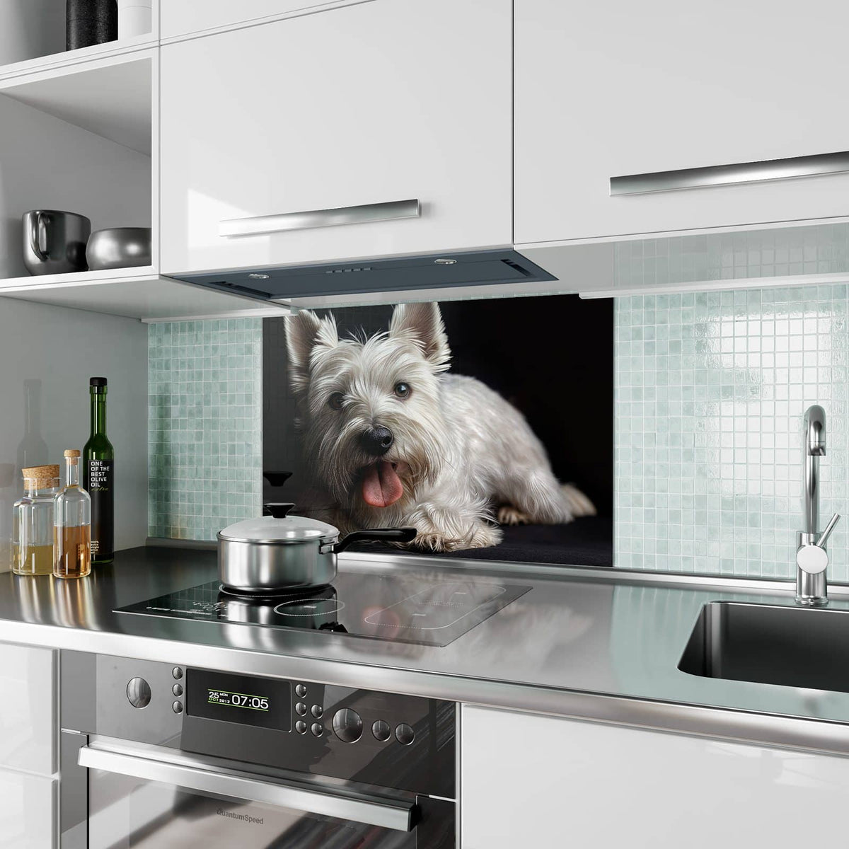 Küchenrückwand aus Glas Weißer Terrier im Hochformat als Spritzschutz hinter dem Kochfeld, über dem Fliesenspiegel montiert