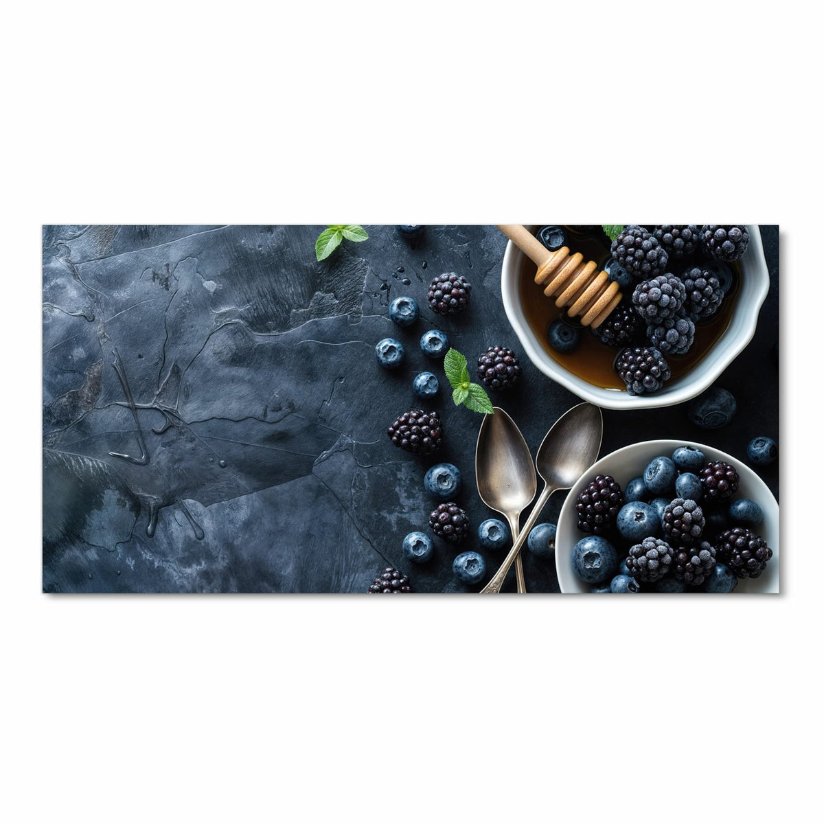Rutschfester Küchenteppich mit Motiv Blaubeeren Stillleben in Frontansicht für Trittkomfort