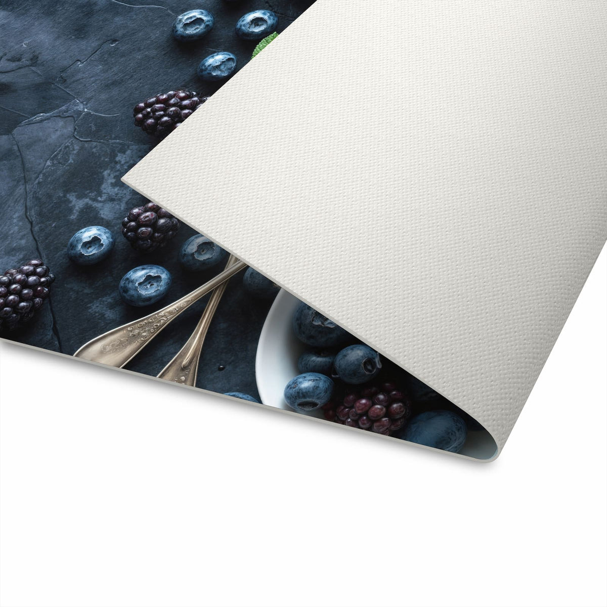 Rutschfester Küchenteppich mit Motiv Blaubeeren Stillleben in der Unterseite