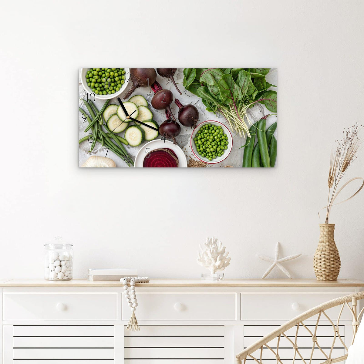 Wanduhr Frisches Gemüse Teller aus Glas – Querformat 60 × 30 cm – Teller mit Radieschen und Zucchini