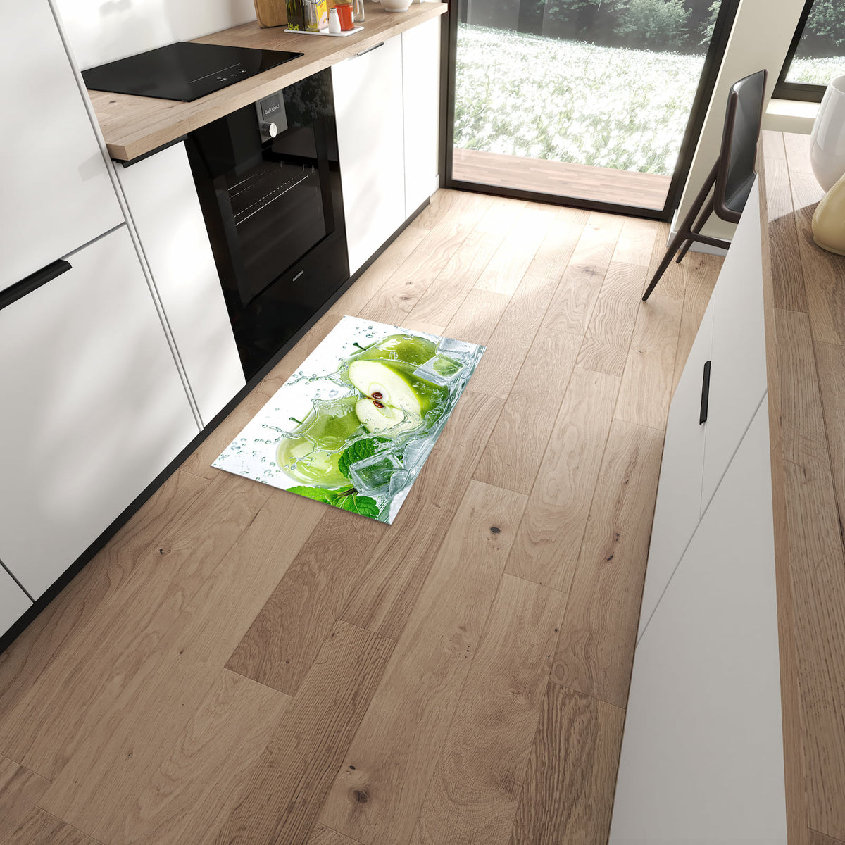 Bodenschonender langer Teppich mit Motiv Frische Äpfel Splash in moderner Küche