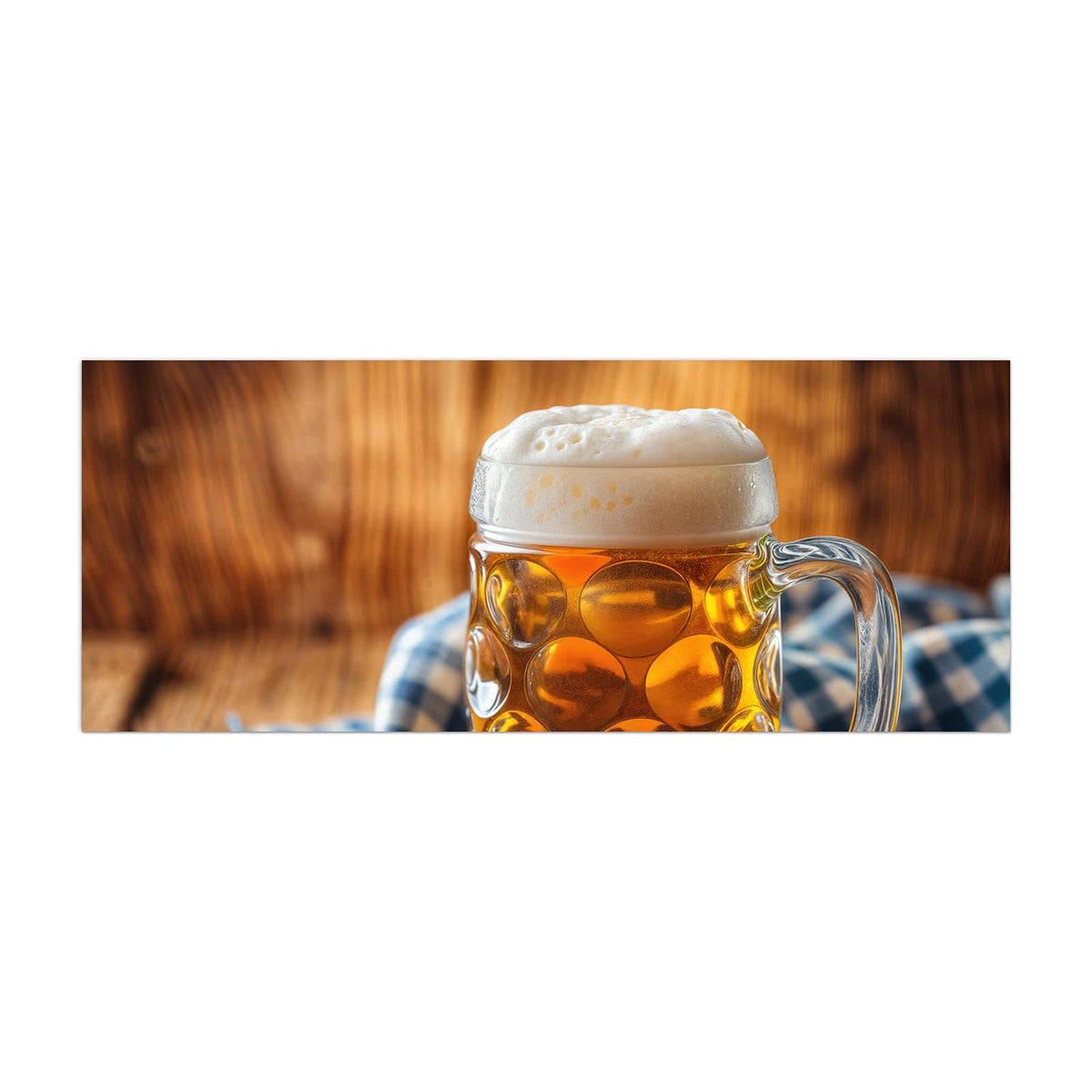 Küchenrückwand aus Glas Bayerisches Bier im Hochformat, Motiv bildfüllend von vorn