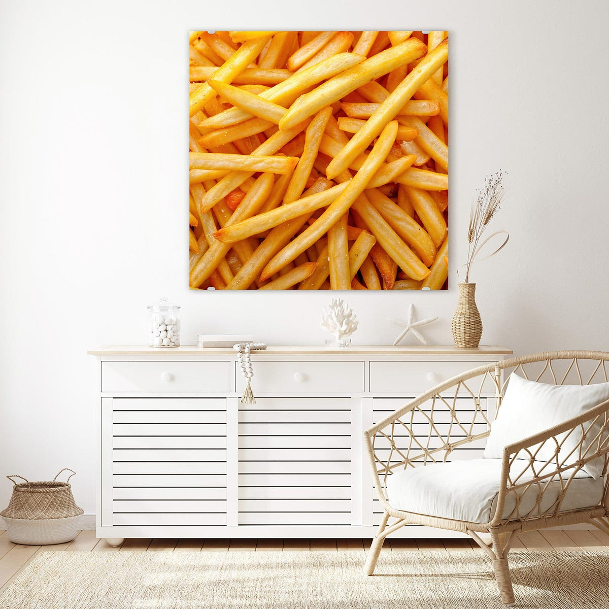 Glasbild Pommes Frites an der Wand – Bildfüllender Haufen goldgelber Pommes frites