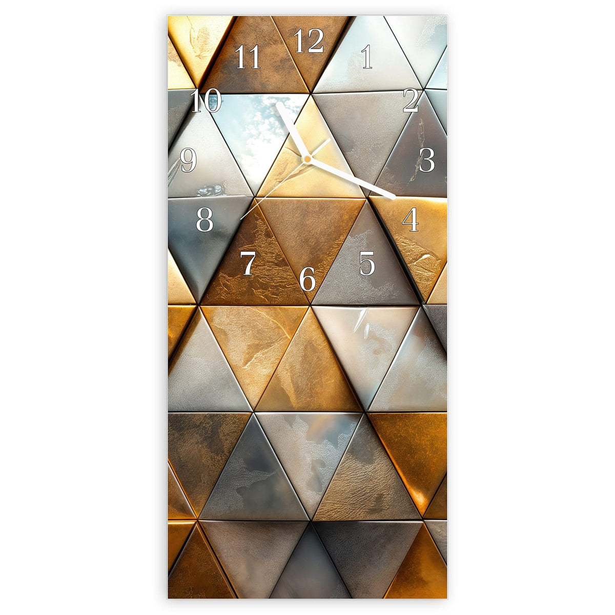 Wanduhr aus Glas, Ziffernblatt Klassisch mit Motiv Metalldreiecke in Gold: Wand aus plastischen Dreiecken in glänzendem Gold, Bronze und Silbergrau #ziffernblatt_Klassisch