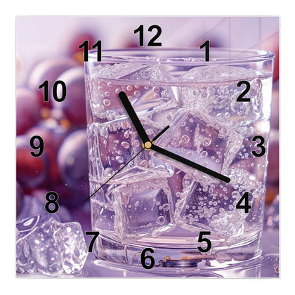 Wanduhr Quadratisch mit dem Motiv Sprudel mit Trauben
