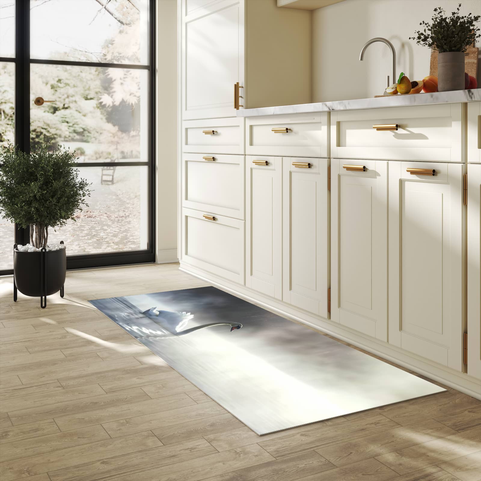 Geräuschdämpfender rutschfester Küchenteppich mit Motiv Schwimmender Schwan in heller Küche