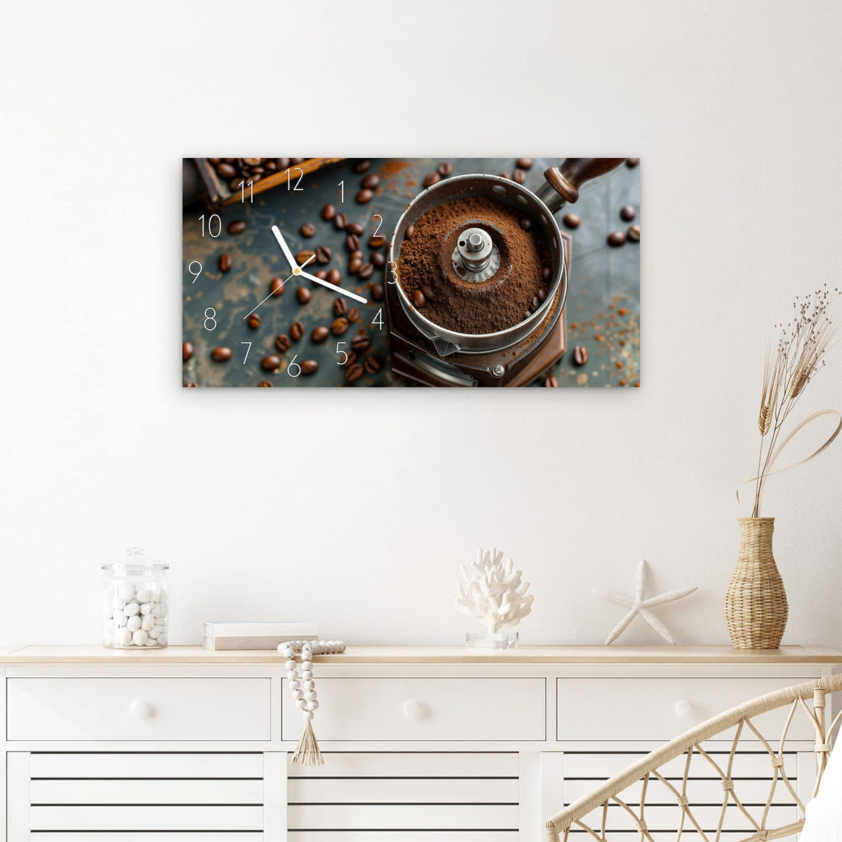 Wanduhr Kaffeemühle aus Glas – Querformat 60 × 30 cm – Alte Kaffeemühle mit Bohnen