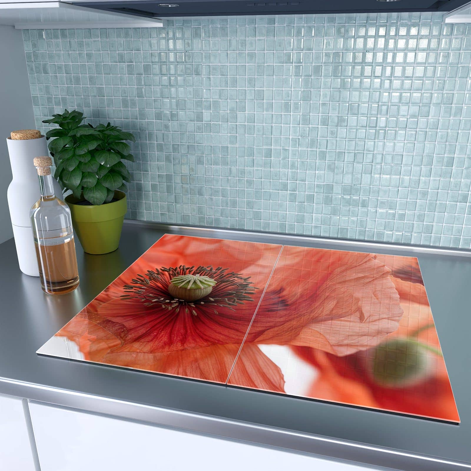 2-teilige Herdabdeckplatte aus Glas mit Mohnblüten-Motiv auf dem Ceranfeld