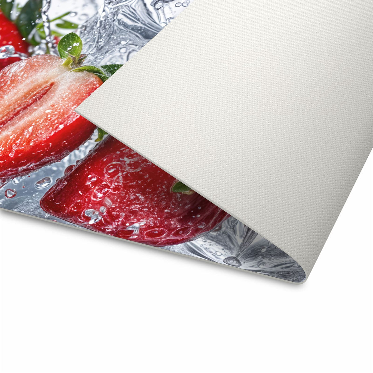 Waschbarer Küchenläufer mit Motiv Erdbeeren im Wasser für Ordnung in der Unterseite