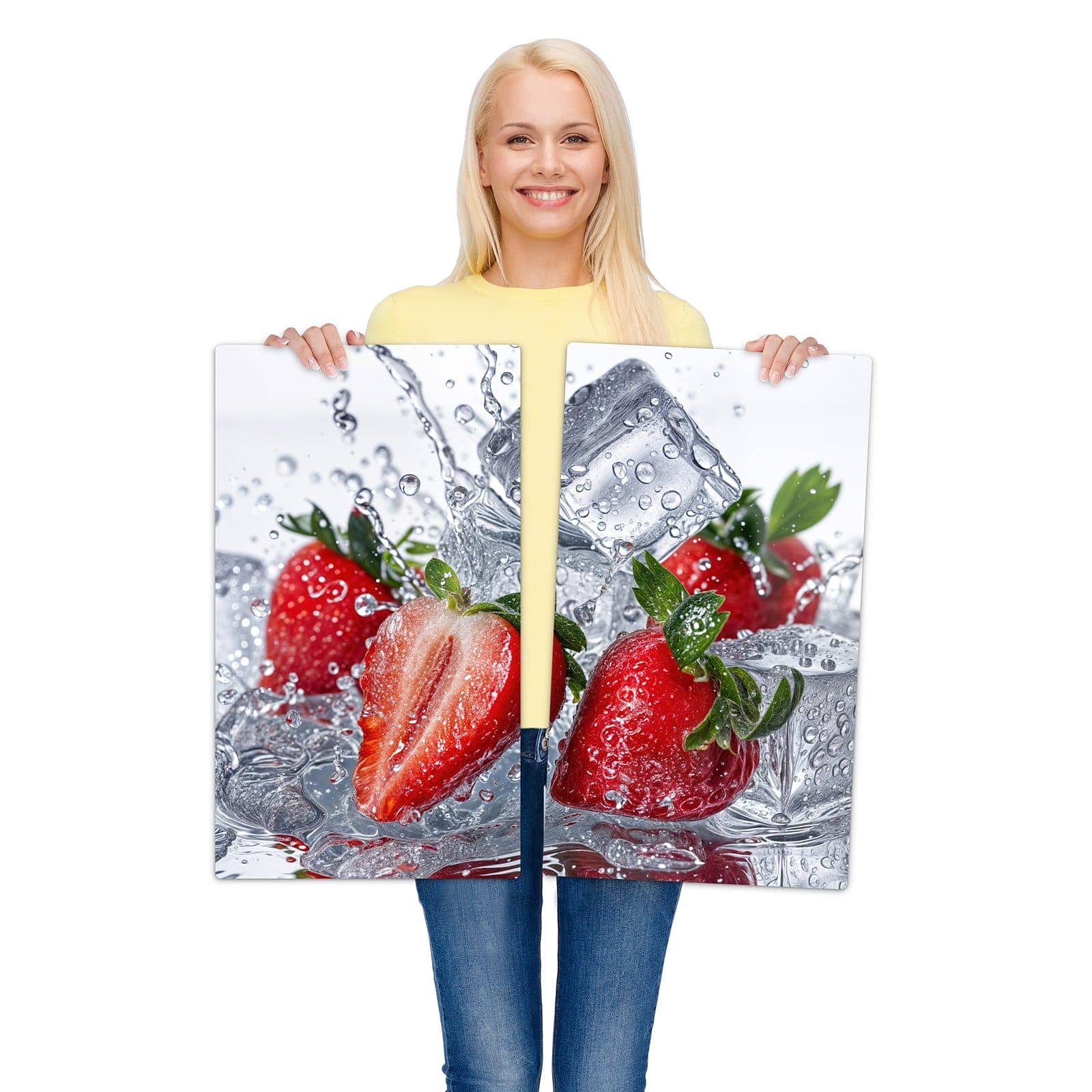 2-teilige Herdabdeckplatten aus Glas mit Erdbeeren im Wasser-Motiv wird zur Größendarstellung gehalten