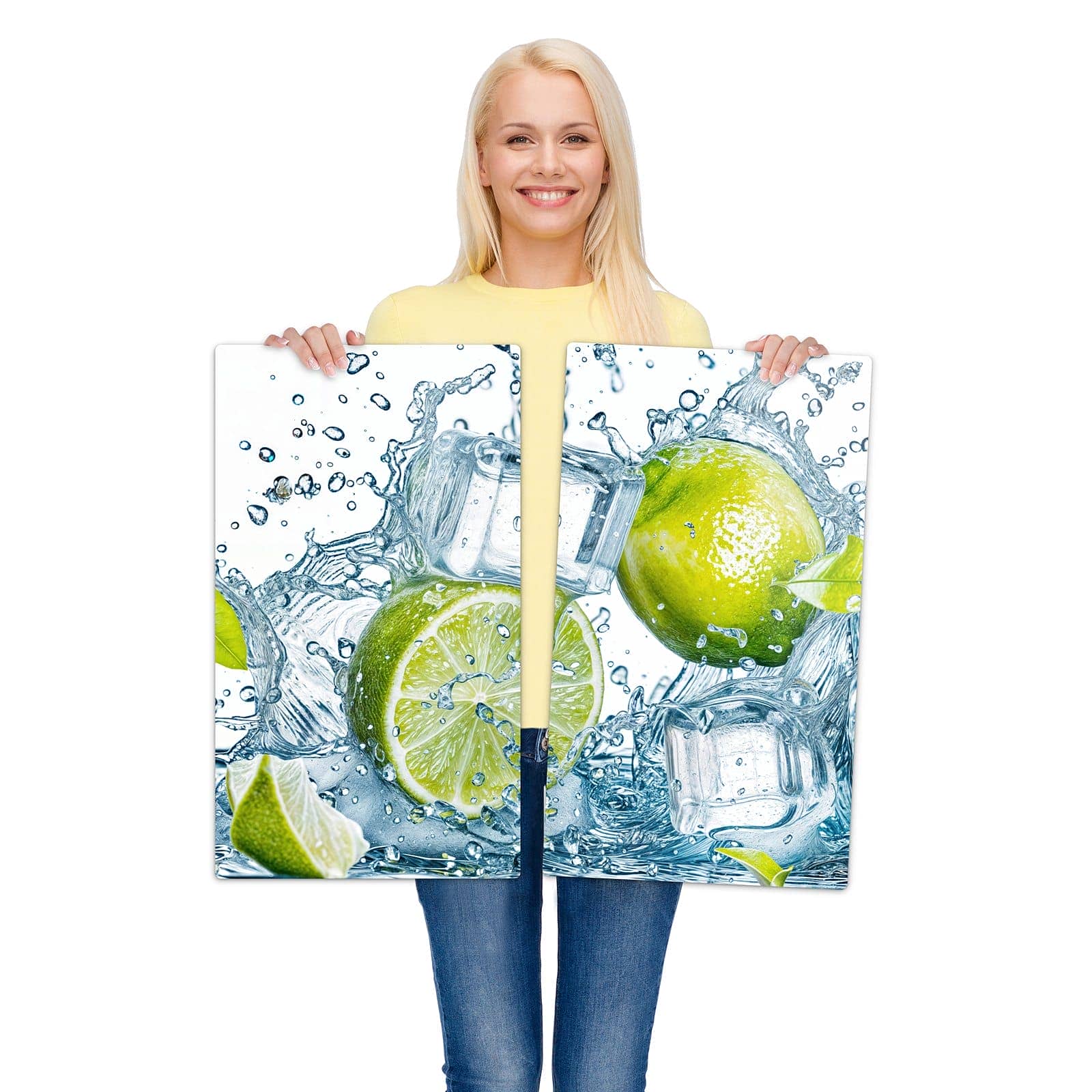 2-teilige Herdabdeckplatte mit Spritzende Limetten-Motiv wird zur Größendarstellung gehalten
