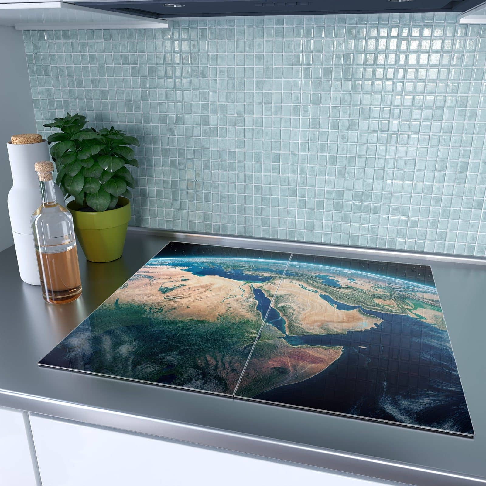 2-teilige Glasabdeckplatte für Ceranfeld mit Erde aus dem All-Motiv auf dem Ceranfeld