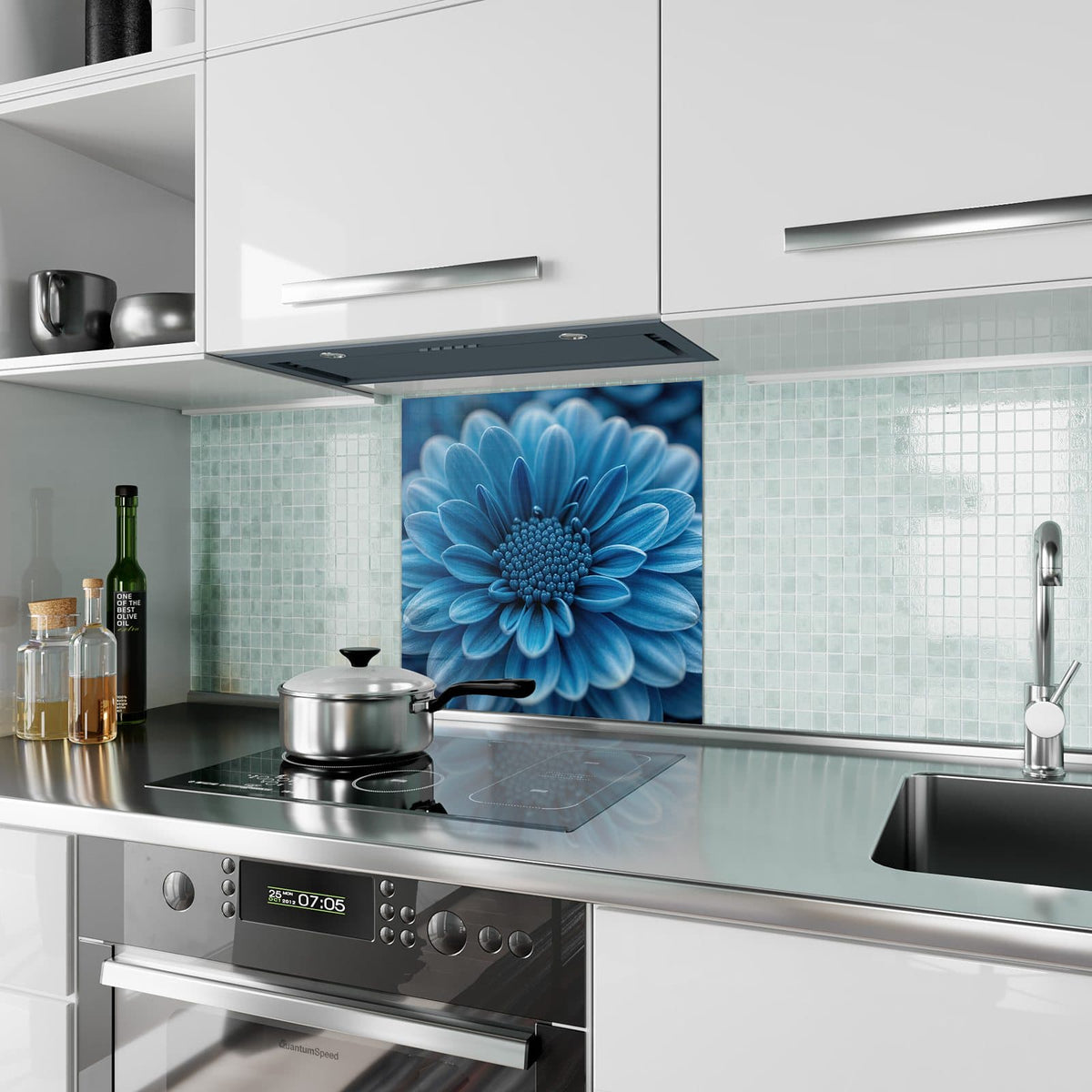 Küchenrückwand Blaue Chrysantheme aus Glas – Intensiv blaue Blüte ganz nah