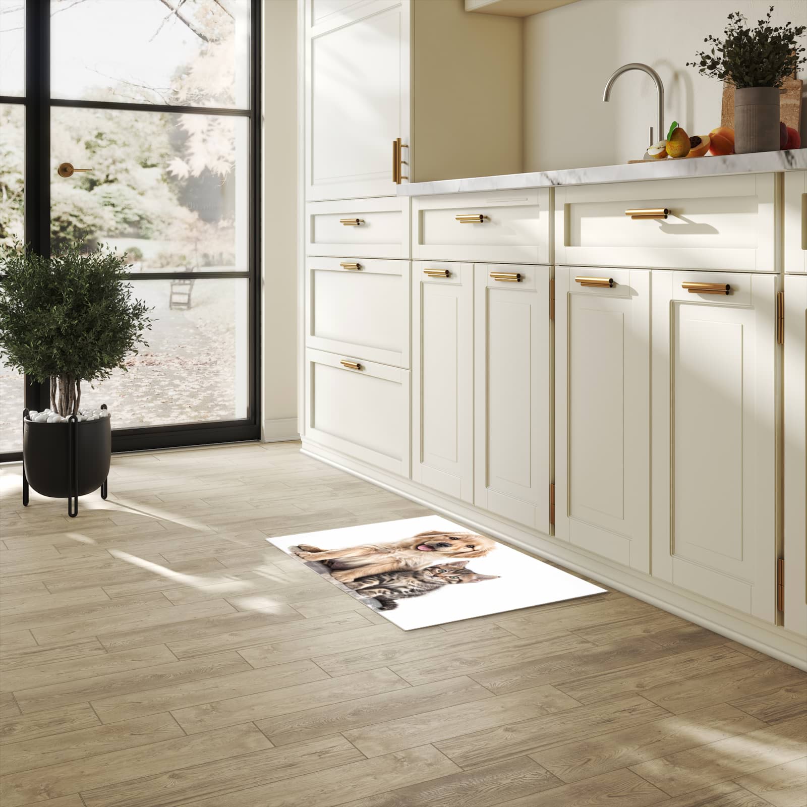Flacher Küchenläufer mit Motiv Katze und Hund in heller Küche für lange Teppiche