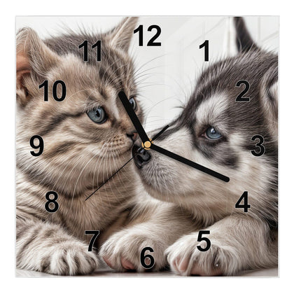 Wanduhr Quadratisch mit dem Motiv Husky und Kätzchen