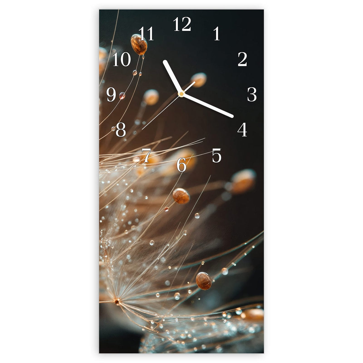 Wanduhr aus Glas, Ziffernblatt Klassisch: Makro von Pusteblumensamen, an den feinen Schirmen hängen Tautropfen wie Perlen #ziffernblatt_Klassisch