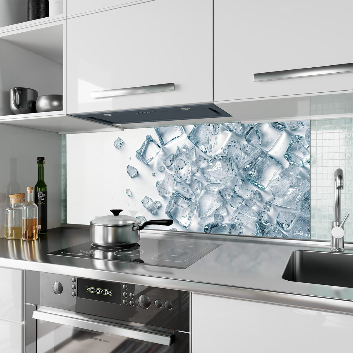 Küchenrückwand aus Glas Verstreute Eiswürfel im Hochformat als Spritzschutz hinter dem Kochfeld, über dem Fliesenspiegel montiert
