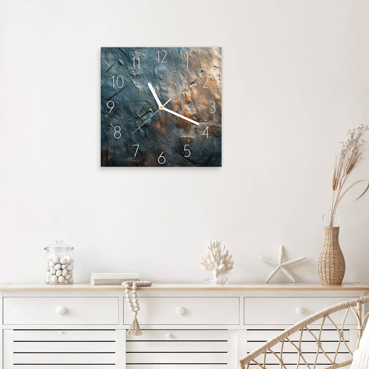 Wanduhr Zerkratzter Schiefer aus Glas – Quadratisch 30 × 30 cm – Zerkratzte Fläche in Blau und Rost