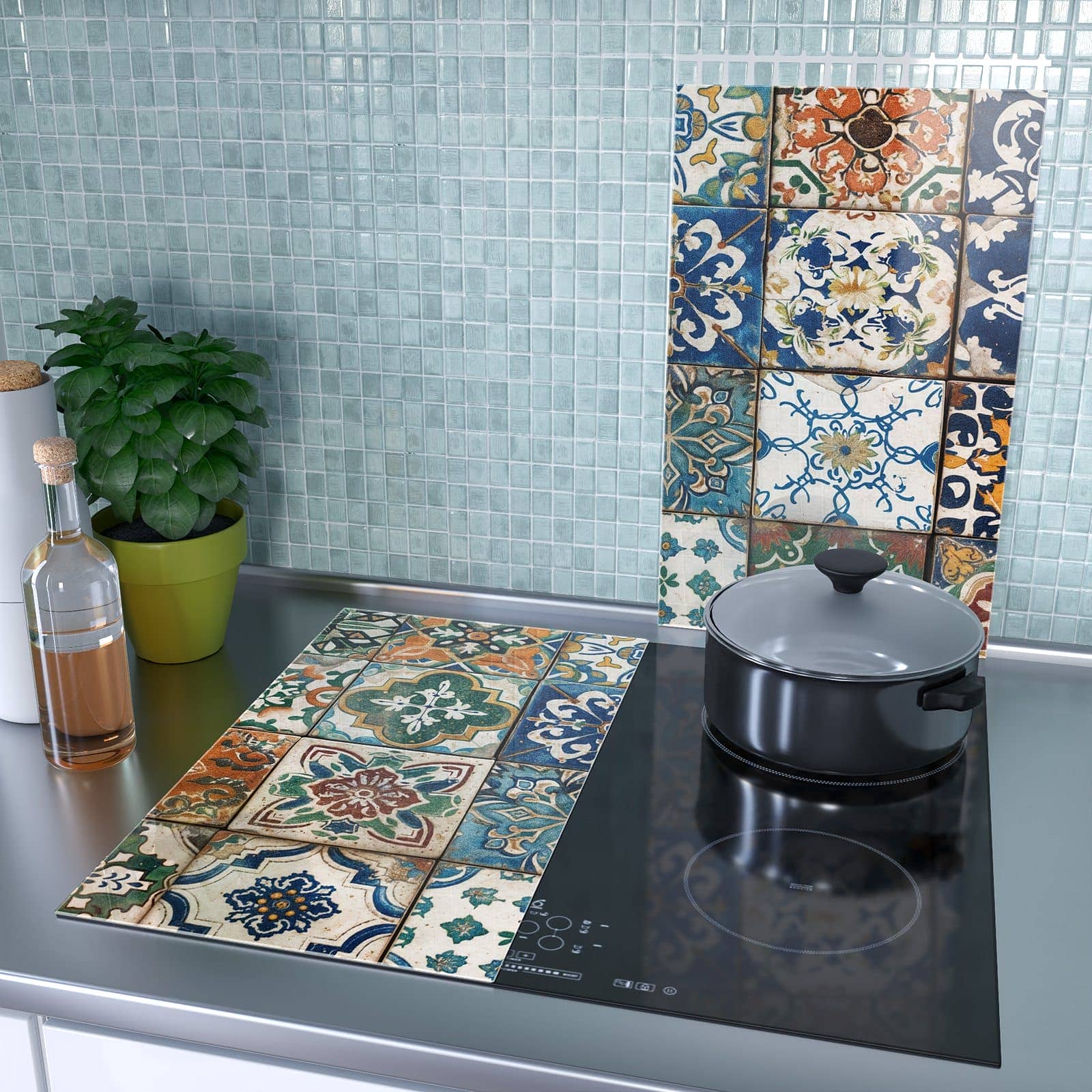 2-teilige Ceranfeldabdeckungen mit Bunte Fliesenkacheln-Motiv als Spritzschutz hinter dem Kochfeld